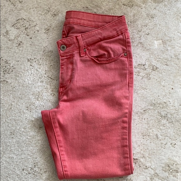 LEVI’S red denim - Picture 3 of 4